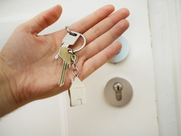 https://DanielleJ.StopRentingStartOwning.org